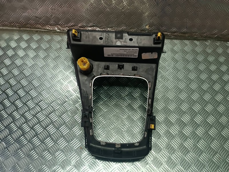 Recambio de embellecedor para ford ecosport (cr6) referencia OEM IAM GN15A044H96 AGN15A044H96 PALANCA DE CAMBIOS