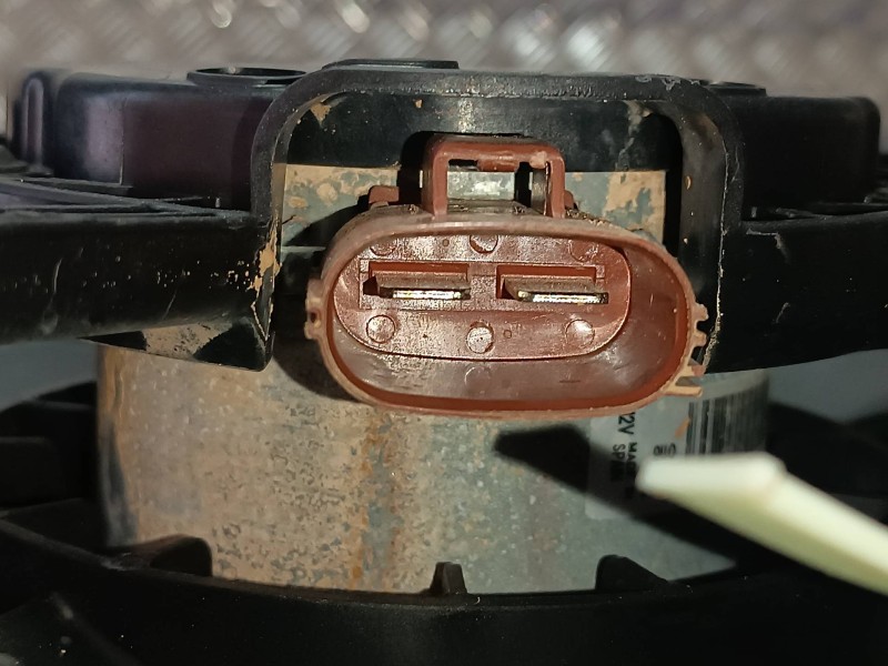 Recambio de electroventilador para ford ecosport (cr6) referencia OEM IAM H1BG8C607FA FOMOCO CONECTOR 2 PINES