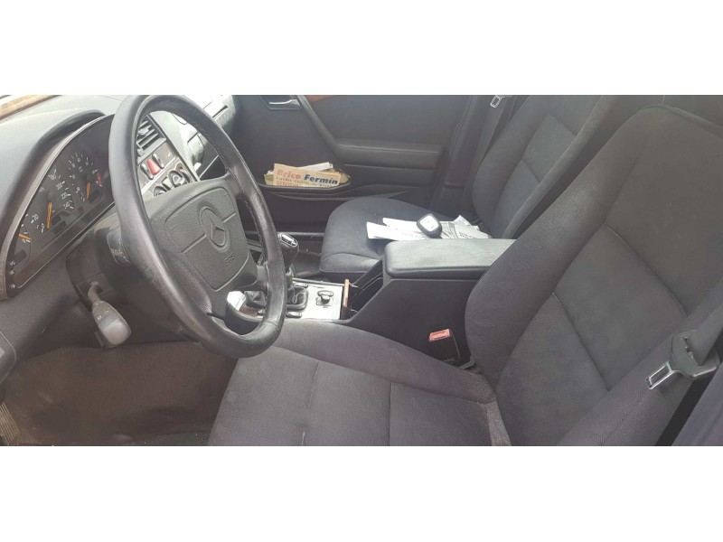 mercedes-benz clase c (w202) berlina del año 1998