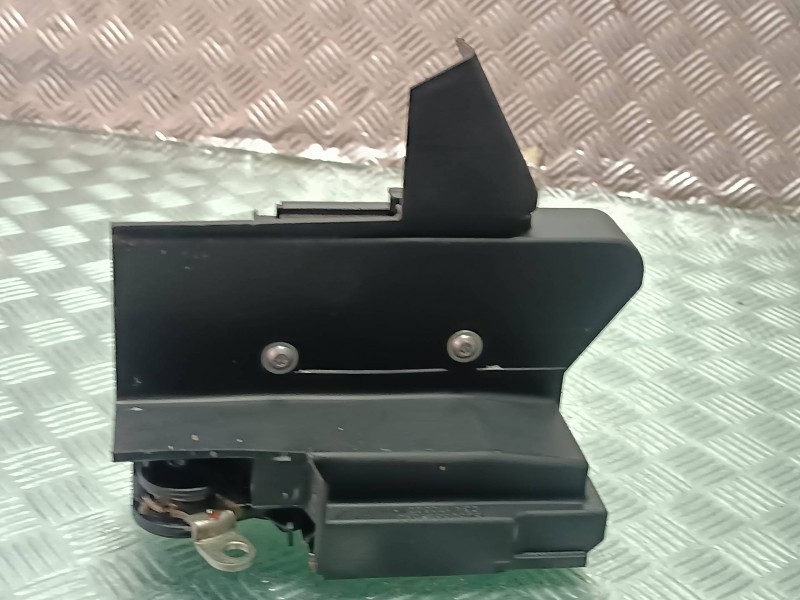 Recambio de cerradura puerta trasera izquierda para dacia sandero iii referencia OEM IAM   ELECTRICA