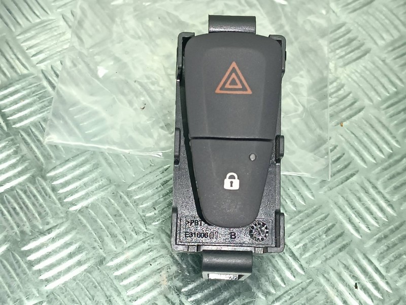 Recambio de warning para dacia sandero iii referencia OEM IAM 252905668RB 252905668 CONECTOR 6 PINES