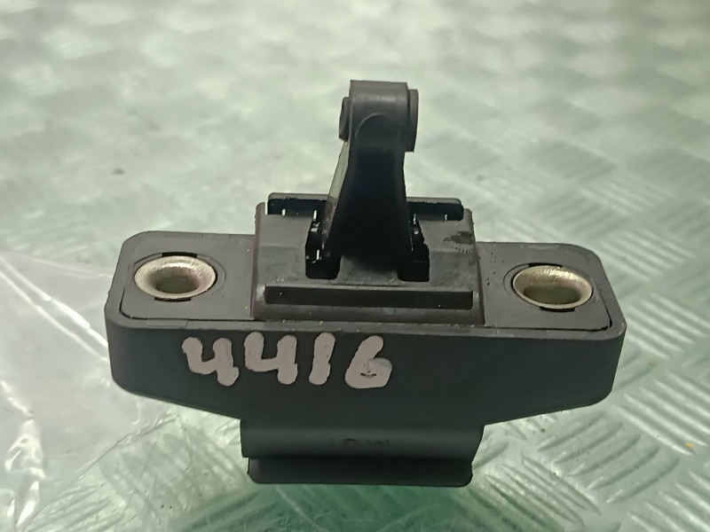 Recambio de cerradura maletero / porton para dacia sandero iii referencia OEM IAM MGI  