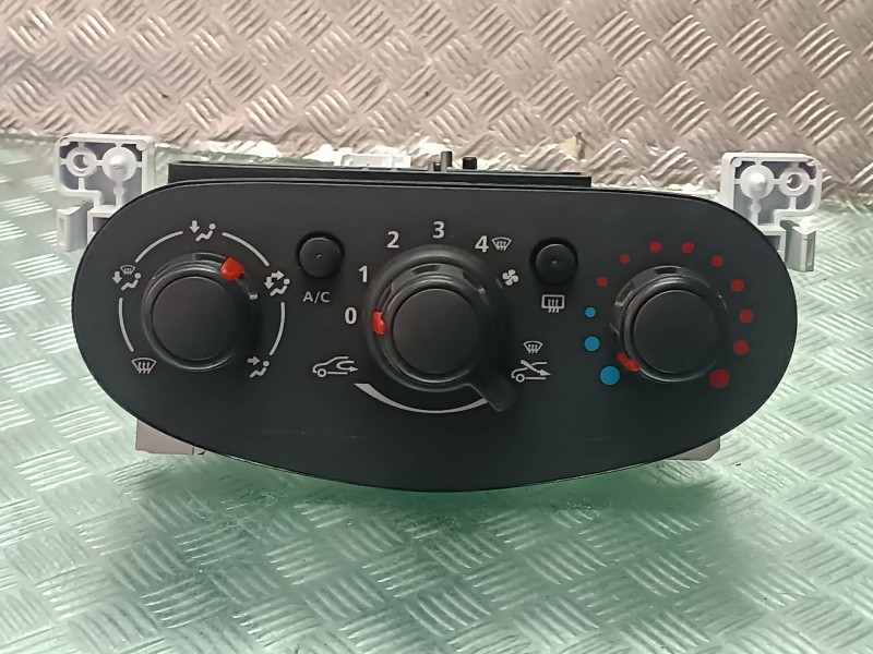 Recambio de mando calefaccion / aire acondicionado para dacia sandero iii referencia OEM IAM 5P3741700  