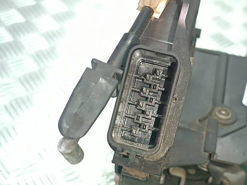 Recambio de cerradura puerta delantera izquierda para ford focus berlina (cap) referencia OEM IAM 3M5AR21813ER  ELECTRICA