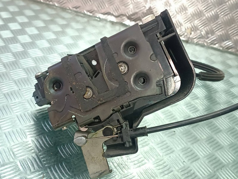 Recambio de cerradura puerta trasera derecha para ford focus berlina (cap) referencia OEM IAM 4M5AR26412BC  ELECTRICA