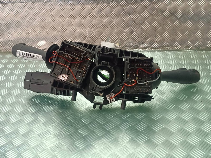 Recambio de mando luces para dacia sandero iii referencia OEM IAM 255679793  