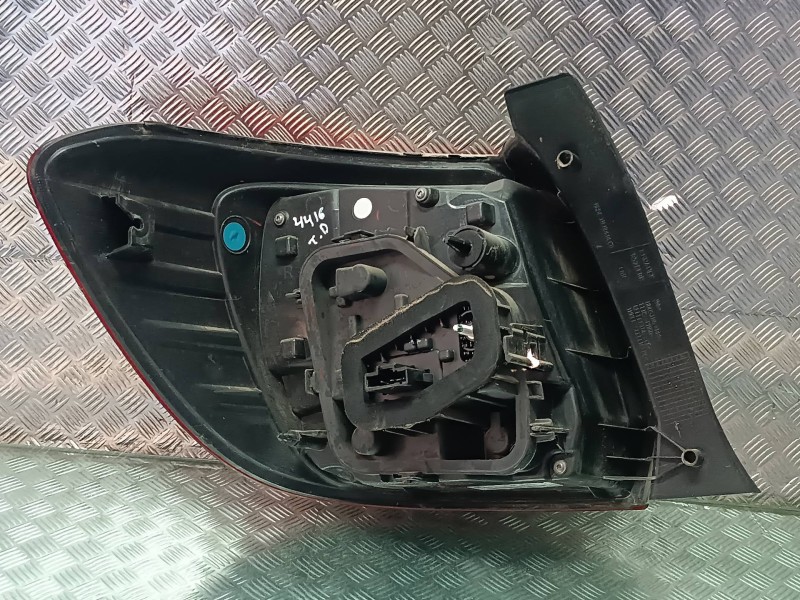 Recambio de piloto trasero derecho para dacia sandero iii referencia OEM IAM 265506147R 90113189 VALEO