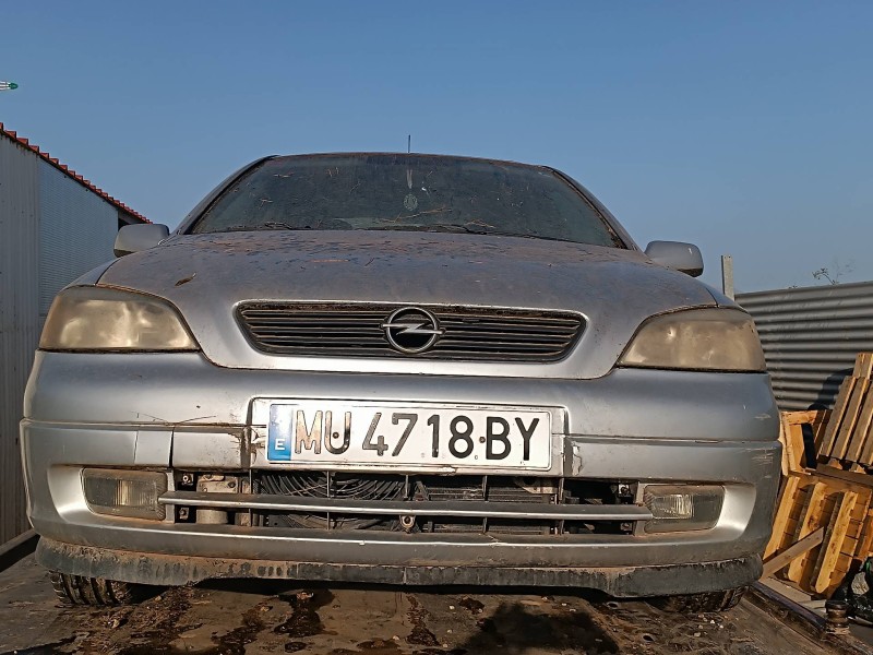 opel astra g berlina del año 1999