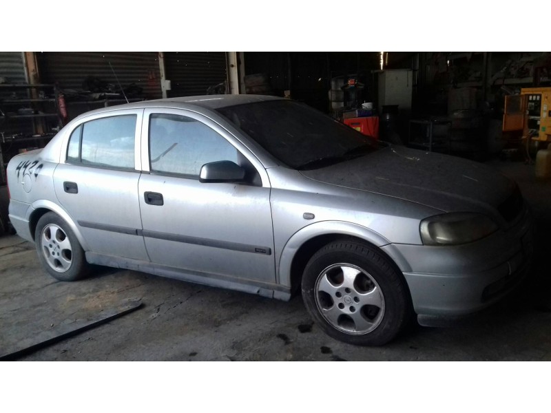 opel astra g berlina del año 1999