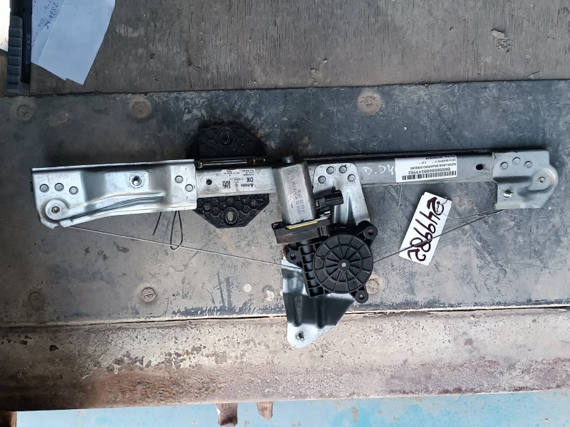 Recambio de elevalunas delantero derecho para dacia sandero iii referencia OEM IAM 807209299R 0371001 ELECTRICO