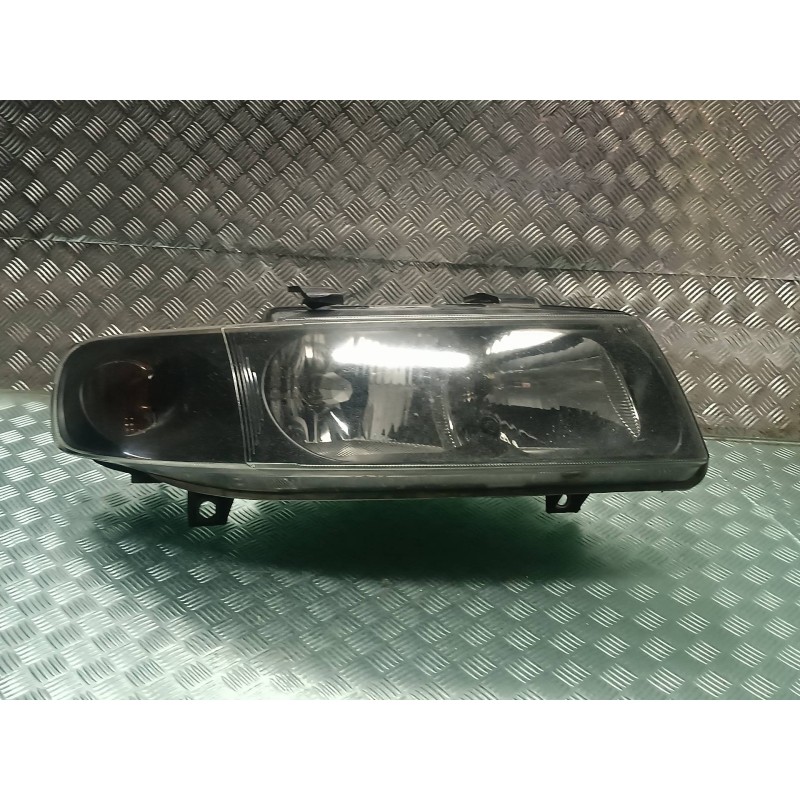 Recambio de faro derecho para seat toledo (1m2) select referencia OEM IAM 1M1941016 67742705 VALEO