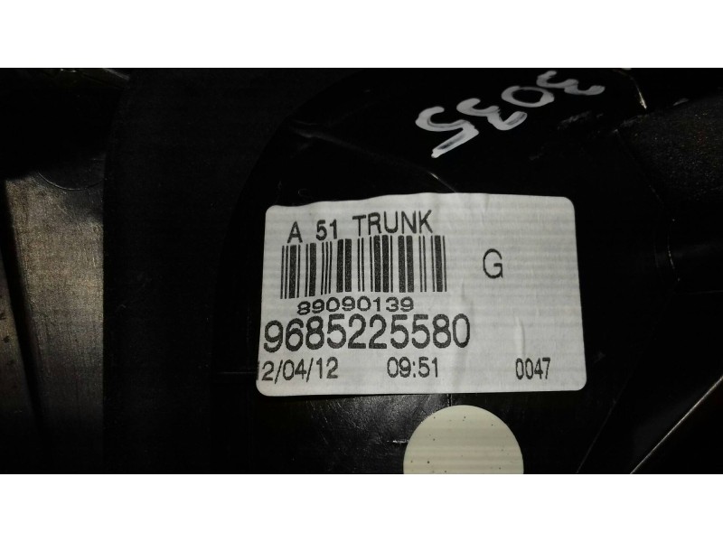 Recambio de piloto trasero izquierdo interior para citroen c3 tonic referencia OEM IAM 9685225580  PORTON