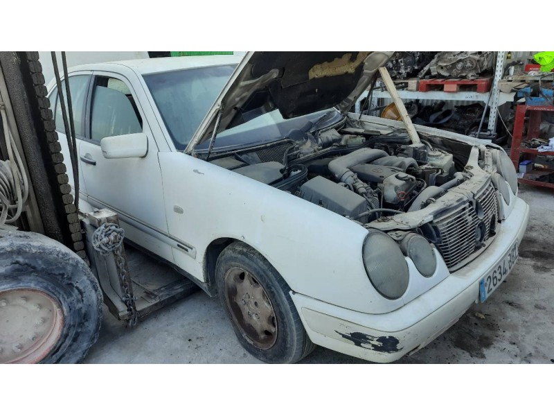 mercedes-benz clase e (w210) berlina diesel del año 1999