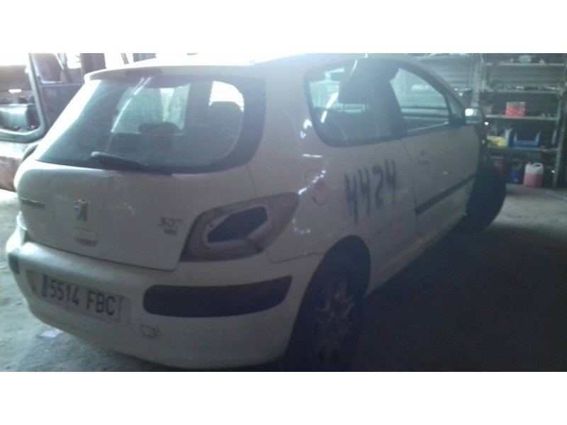 peugeot 307 berlina (s2) del año 2006