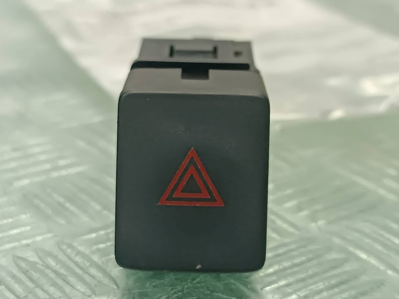 Recambio de warning para nissan micra v (k14) referencia OEM IAM 02010  CONECTOR 4 PINES