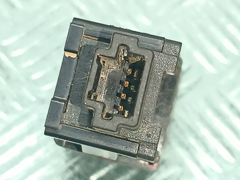 Recambio de warning para nissan micra v (k14) referencia OEM IAM 02010  CONECTOR 4 PINES