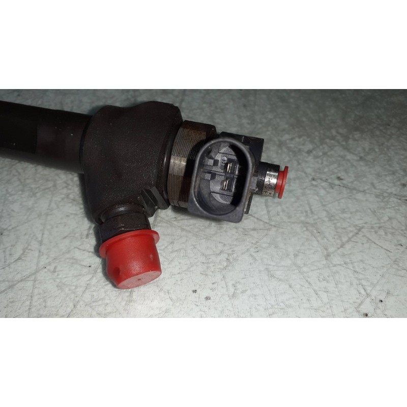 Recambio de inyector para audi a4 ber. (b8) basis referencia OEM IAM 03L130277J 0445110369 CONECTOR 2 PINES