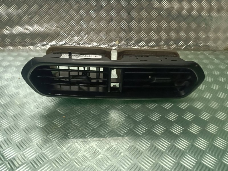 Recambio de aireador central para ford ecosport (cr6) referencia OEM IAM GN1519K617AB  