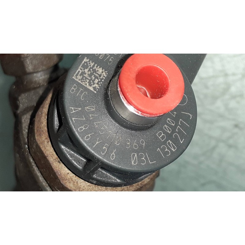 Recambio de inyector para audi a4 ber. (b8) basis referencia OEM IAM 03L130277J 0445110369 CONECTOR 2 PINES