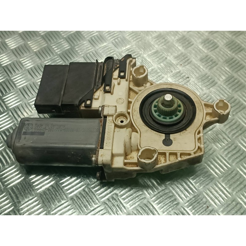 Recambio de motor elevalunas trasero izquierdo para volkswagen tiguan (5n1) country referencia OEM IAM 996645101 1K0959795E 