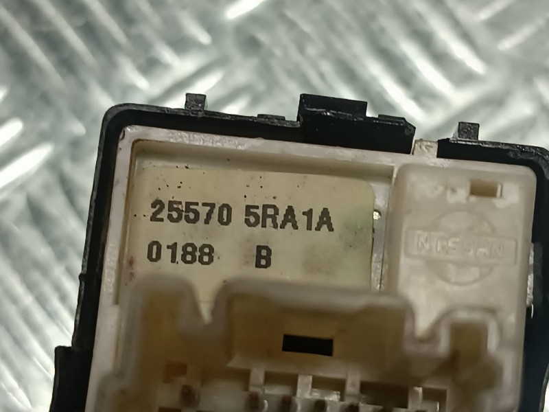 Recambio de mando retrovisor para nissan micra v (k14) referencia OEM IAM 255705RA1A  CONECTOR 15 PINES