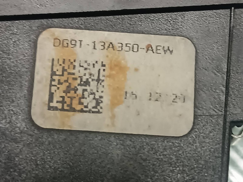 Recambio de warning para ford ecosport (cr6) referencia OEM IAM DG9T13A350AEW  CONECTOR 3 PINES