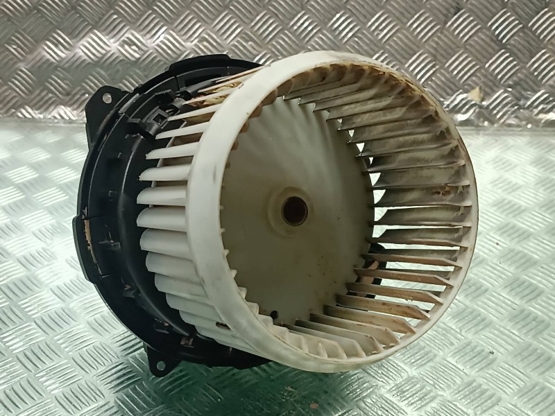 Recambio de ventilador calefaccion para nissan micra v (k14) referencia OEM IAM 133552038 5W043 18053