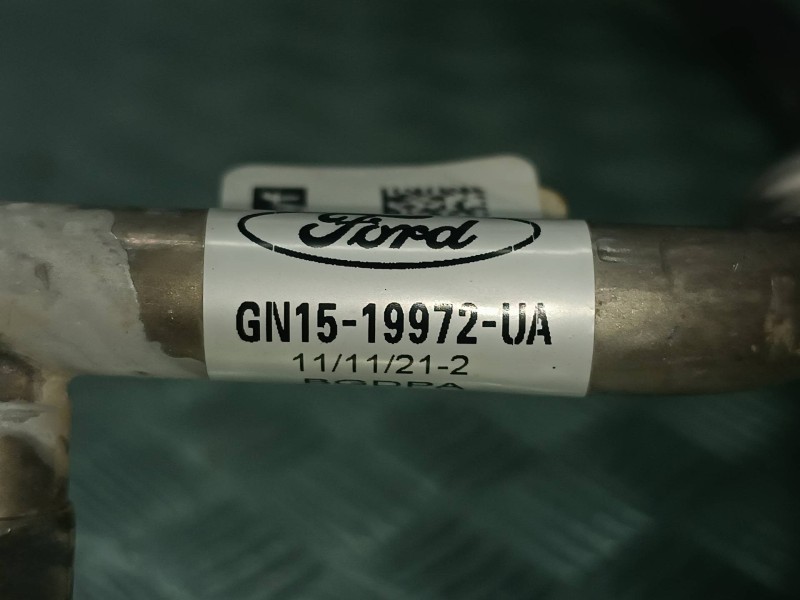 Recambio de tubo para ford ecosport (cr6) referencia OEM IAM R1234YF 6742911B CONECTOR 3 PINES