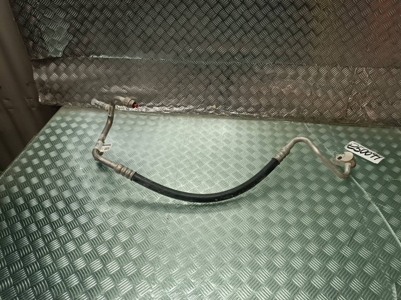 Recambio de tubo para ford ecosport (cr6) referencia OEM IAM R1234YF 6742911B CONECTOR 3 PINES