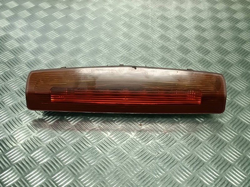 Recambio de luz central de freno para opel zafira a referencia OEM IAM 132187  2 PINES