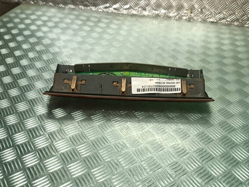 Recambio de luz central de freno para opel zafira a referencia OEM IAM 132187  2 PINES