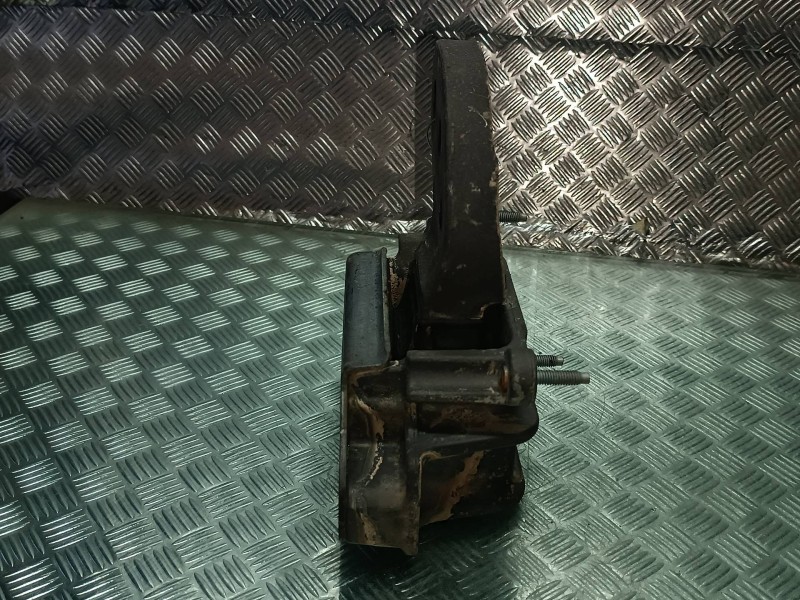 Recambio de soporte motor izquierdo para ford ecosport (cr6) referencia OEM IAM H1BG7M121AC ENAC46000 FOMOCO