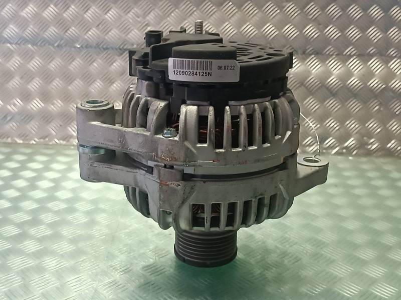 Recambio de alternador para opel zafira b enjoy referencia OEM IAM 12090284125N  2 PINES