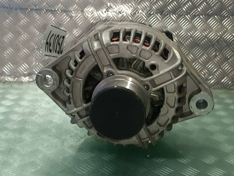 Recambio de alternador para opel zafira b enjoy referencia OEM IAM 12090284125N  2 PINES
