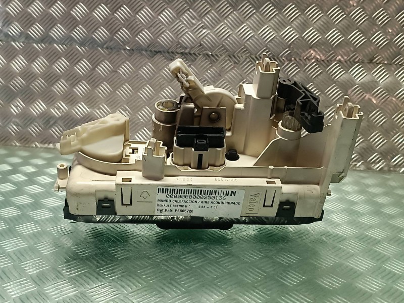 Recambio de mando calefaccion / aire acondicionado para renault scenic ii referencia OEM IAM F6665720 69587003 VALEO