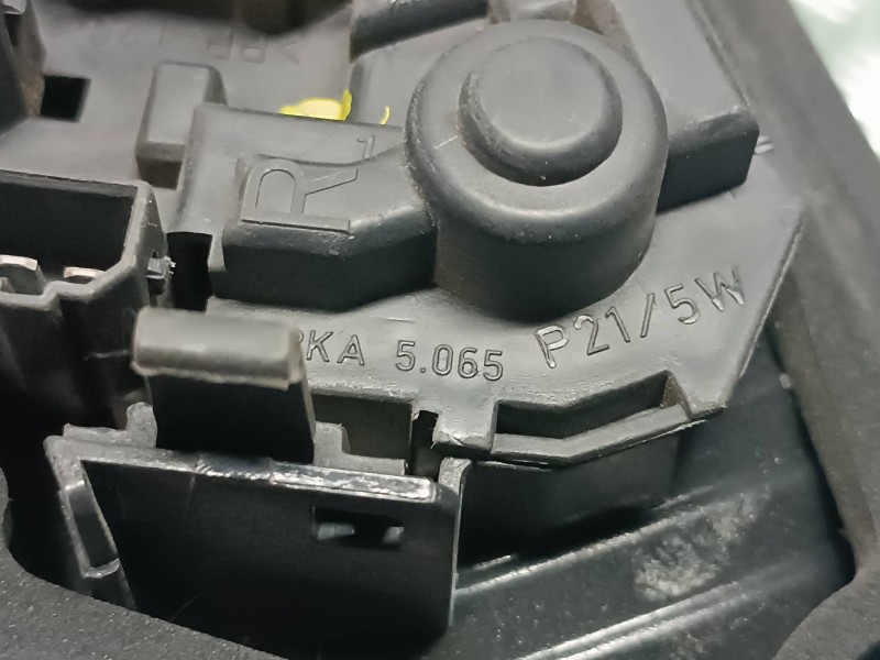 Recambio de piloto trasero derecho para seat leon (1m1) referencia OEM IAM 1M6945258  