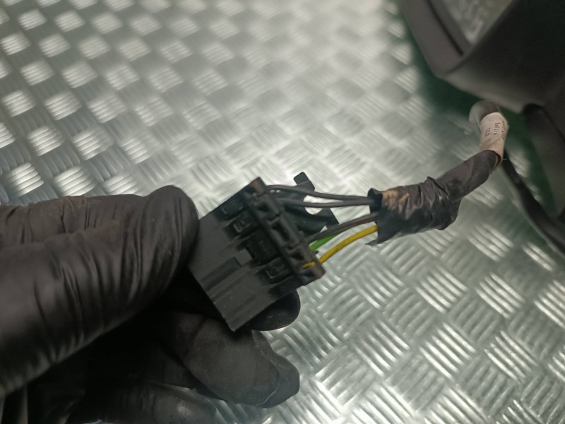 Recambio de retrovisor izquierdo para opel zafira a referencia OEM IAM 13253339 471805 ELECTRICO