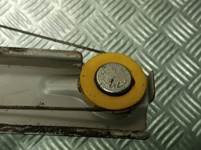 Recambio de elevalunas delantero izquierdo para nissan micra v (k14) referencia OEM IAM 0620403840 CONECTOR 6 PINES ELECTRICO