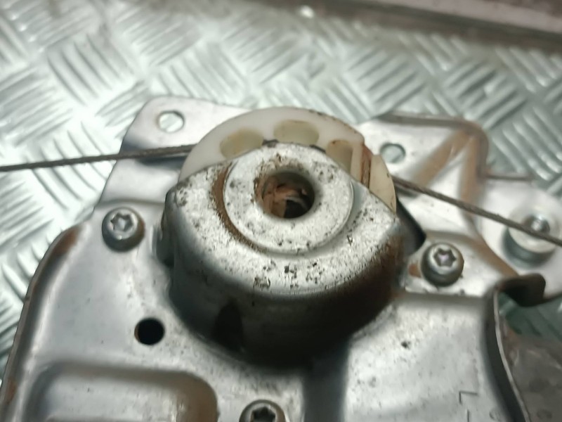 Recambio de elevalunas delantero izquierdo para nissan micra v (k14) referencia OEM IAM 0620403840 CONECTOR 6 PINES ELECTRICO