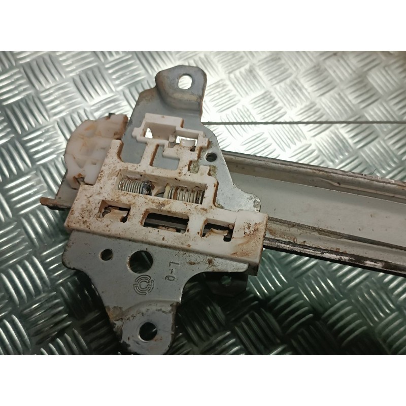Recambio de elevalunas delantero izquierdo para nissan micra v (k14) referencia OEM IAM 0620403840 CONECTOR 6 PINES ELECTRICO