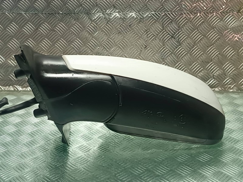 Recambio de retrovisor izquierdo para peugeot 307 berlina (s2) referencia OEM IAM 96577210 10525 ELECTRICO