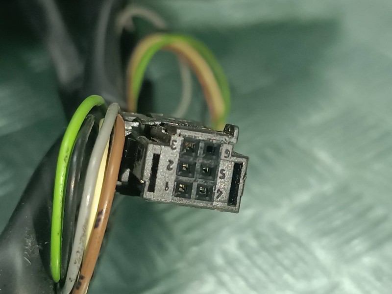 Recambio de retrovisor izquierdo para peugeot 307 berlina (s2) referencia OEM IAM 96577210 10525 ELECTRICO