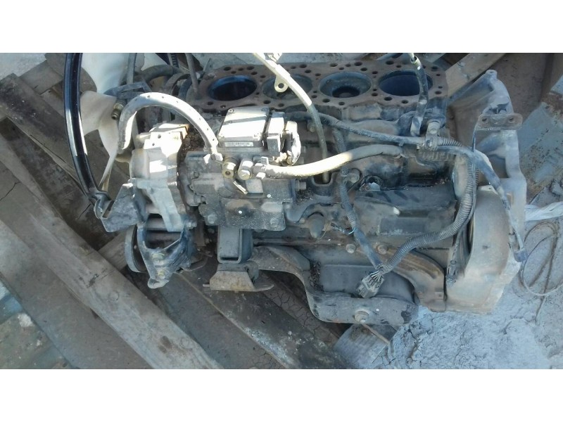 Recambio de despiece motor para isuzu nkr 77 referencia OEM IAM 995889  