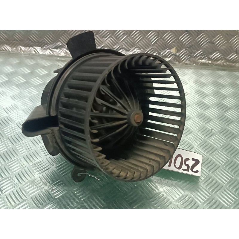 Recambio de ventilador calefaccion para peugeot 307 berlina (s2) referencia OEM IAM PF2A1B9506 2 PINES BEHR