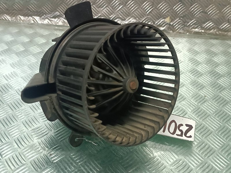 Recambio de ventilador calefaccion para peugeot 307 berlina (s2) referencia OEM IAM PF2A1B9506 2 PINES BEHR