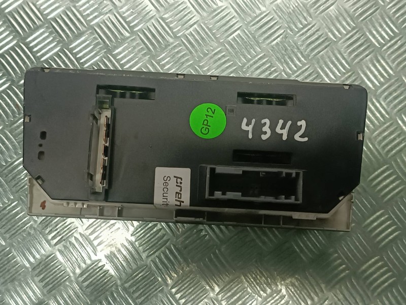 Recambio de mando calefaccion / aire acondicionado para opel zafira b enjoy referencia OEM IAM 13269411  