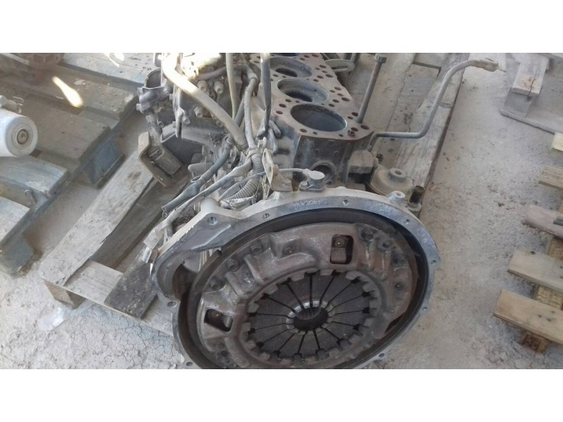 Recambio de despiece motor para isuzu nkr 77 referencia OEM IAM 995889  