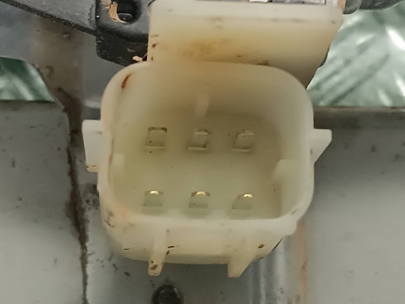 Recambio de elevalunas delantero derecho para nissan micra v (k14) referencia OEM IAM 2621005640 CONECTOR 6 PINES ELECTRICO