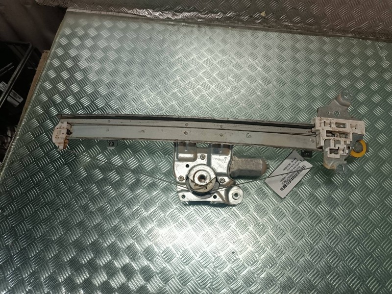 Recambio de elevalunas delantero derecho para nissan micra v (k14) referencia OEM IAM 2621005640 CONECTOR 6 PINES ELECTRICO