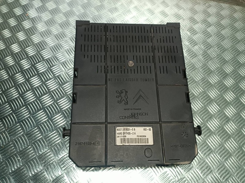 Recambio de centralita motor uce para peugeot 307 berlina (s2) referencia OEM IAM 0281012985 9661940480 KIT - BOSCH